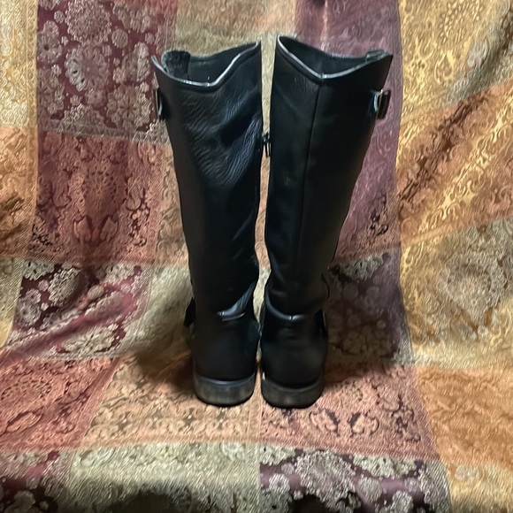 Steve Madden black fairmont boots, size 9. - Picture 5 of 5